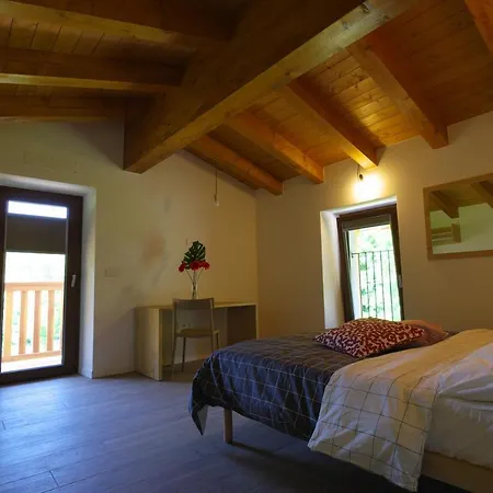 Bed & Breakfast Péstrofa *